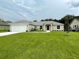 13585 SW 40th Cir in Ocala, FL - Building Photo