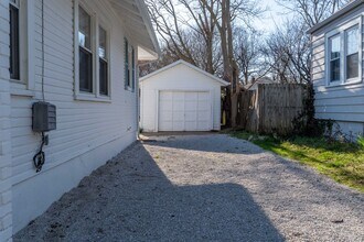 1111 S Broadway Ave in Springfield, MO - Building Photo - Building Photo