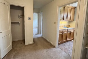 1520 N Lancaster Apartamentos