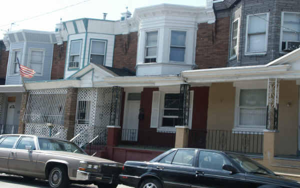 144 W Ashdale St in Philadelphia, PA - Foto de edificio