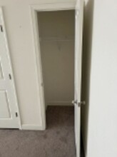 1047 Broadway in Rensselaer, NY - Building Photo - Building Photo