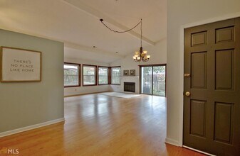 203 Raintree Bend in Peachtree City, GA - Building Photo - Building Photo