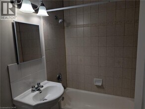 468 Ottawa St N in Hamilton, ON - Building Photo - Building Photo