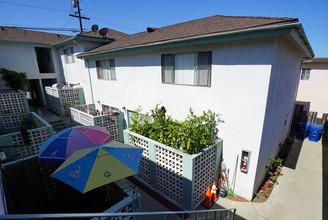 1602 Lomita Blvd in Harbor City, CA - Building Photo - Building Photo