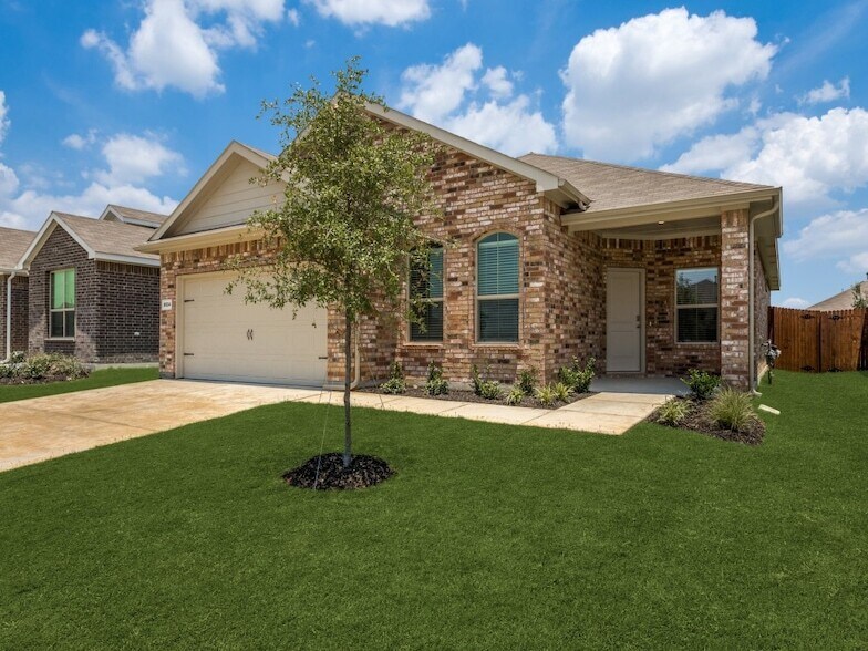 8524 Big Apple Dr, Unit 6-304 in Fort Worth, TX - Building Photo