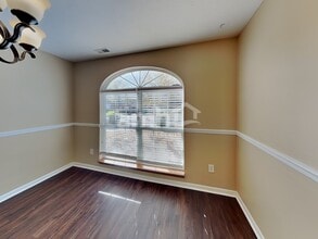 6739 Dorchester Dr in Zionsville, IN - Foto de edificio - Building Photo