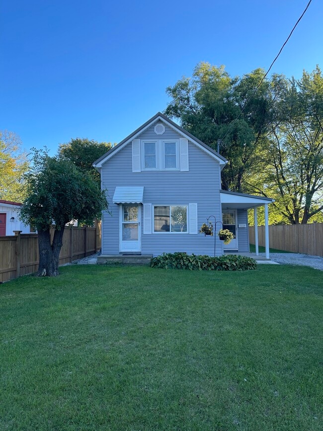 property at 1463 Exmouth St