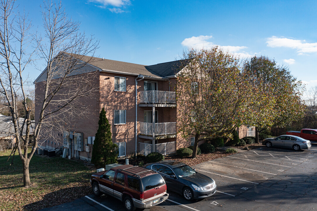 Green Of Forest Park Condominiums in Cincinnati, OH - Foto de edificio