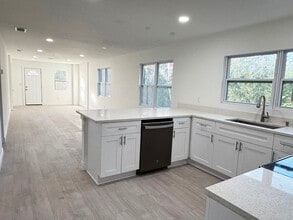 2325 Westover Dr in Palatka, FL - Building Photo - Building Photo