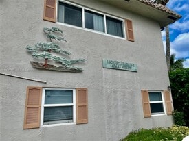 2161 NE 42nd St in Lighthouse Point, FL - Building Photo