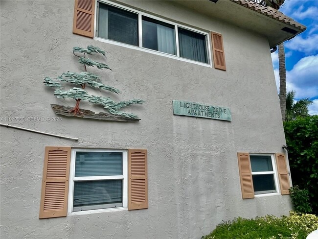 property at 2161 NE 42nd St