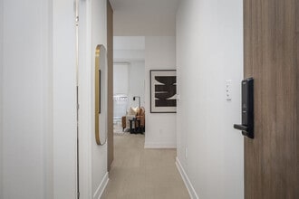 Le Sherbrooke in Montréal, QC - Building Photo - Building Photo