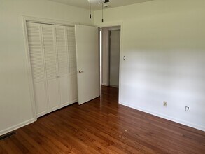 1240 Longview Dr in Gainesville, GA - Building Photo - Building Photo