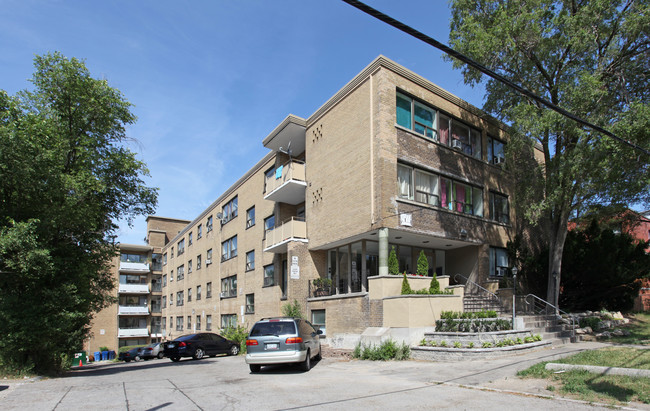 1970 Keele St in Toronto, ON - Building Photo - Primary Photo