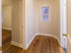 1913 Prospect St-Unit -4 in Houston, TX - Building Photo - Building Photo