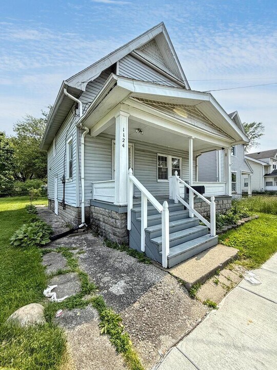 1124 Vinal St in Toledo, OH - Building Photo