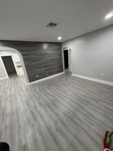 3565 NW 81st Terrace in Miami, FL - Building Photo - Building Photo