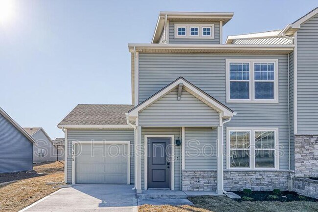 property at 27405 Oak Vw Dr