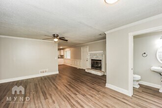 6148 Pine Dale Ln in Douglasville, GA - Building Photo - Building Photo