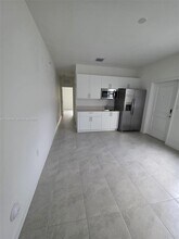 19571 SW 339th St in Homestead, FL - Foto de edificio - Building Photo