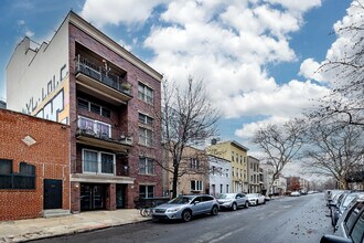 63 Jackson St in Brooklyn, NY - Building Photo - Building Photo