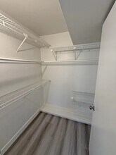 4530 Whitsett Ave, Unit House in Los Angeles, CA - Building Photo - Building Photo