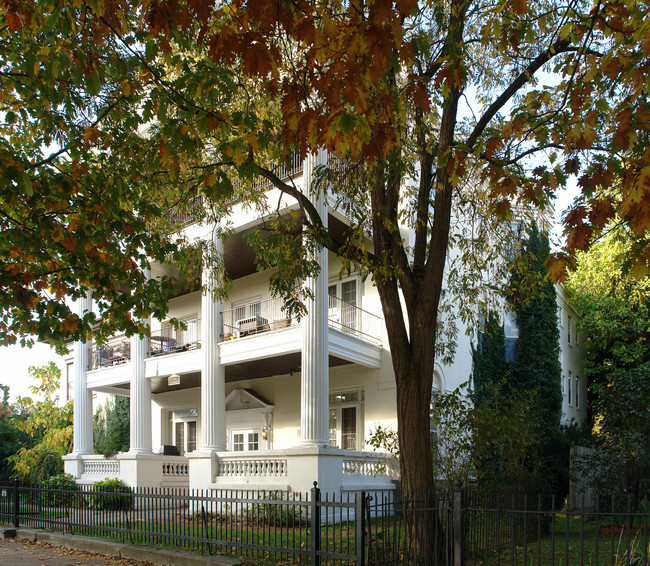 The Wilmot in Rochester, NY - Foto de edificio - Building Photo