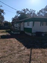 9424 Bourbon St in New Port Richey, FL - Building Photo