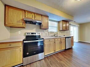 18 Robin Way in Amelia, OH - Building Photo - Building Photo