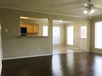 24310 Leachwood Dr in Katy, TX - Building Photo - Building Photo