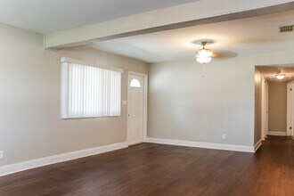 5100 98th Ave in Pinellas Park, FL - Building Photo - Building Photo