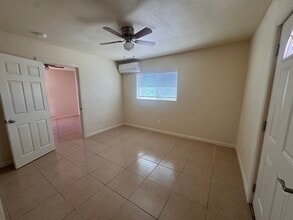 1001 Elledge Dr, Unit 5 in Sierra Vista, AZ - Building Photo - Building Photo