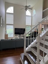 2353 County Farm Ln in Schaumburg, IL - Building Photo - Building Photo