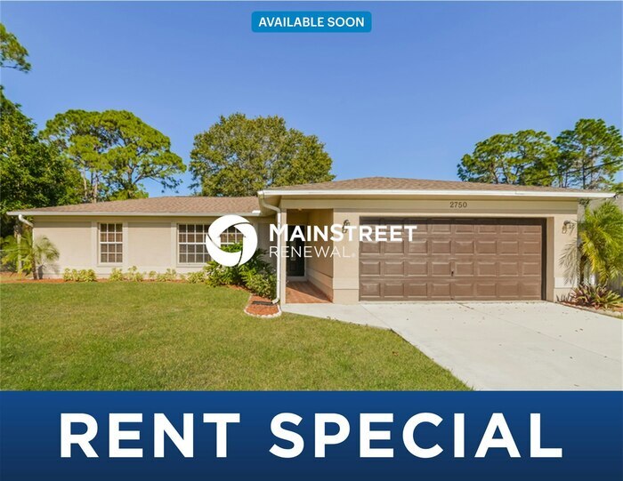 2750 Trilby Ave in North Port, FL - Building Photo