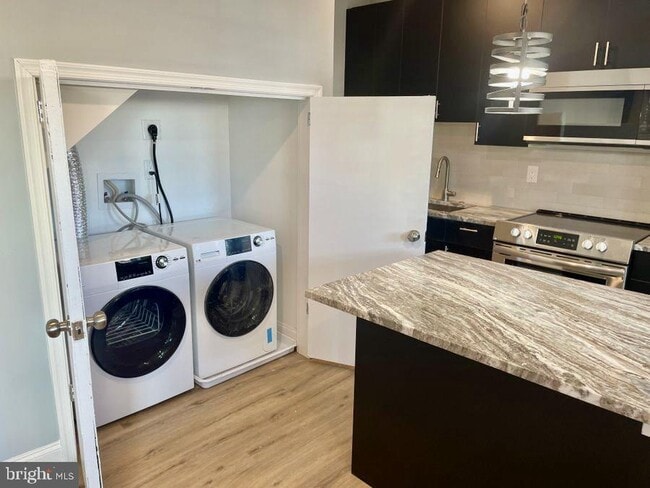 1701 Point Breeze Ave in Philadelphia, PA - Building Photo - Building Photo