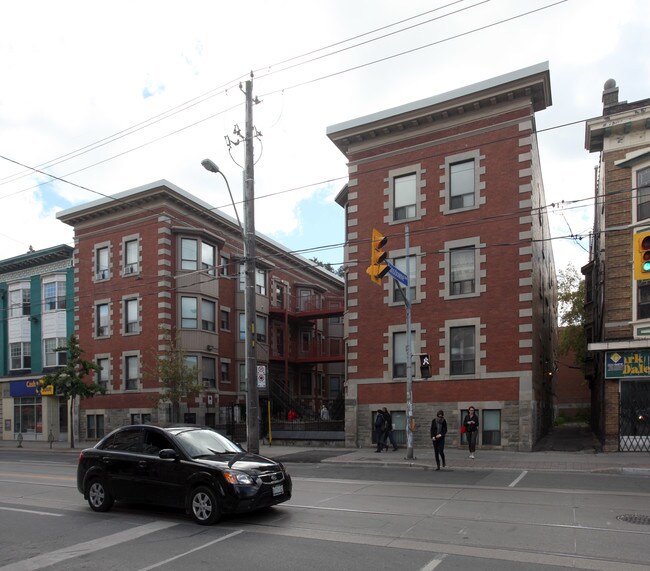 1393 Queen St W in Toronto, ON - Building Photo - Primary Photo