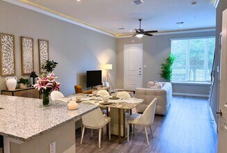 Cadia at Lago Mar in Texas City, TX - Building Photo - Building Photo