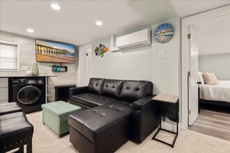 27 S Oakland Ave in Ventnor City, NJ - Building Photo - Building Photo