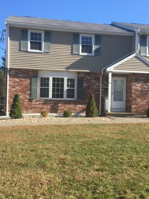 85 Emmet St in Brockton, MA - Building Photo