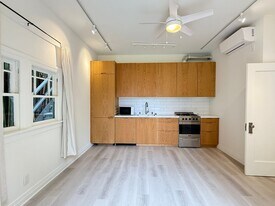 708 6th Ave in Los Angeles, CA - Building Photo