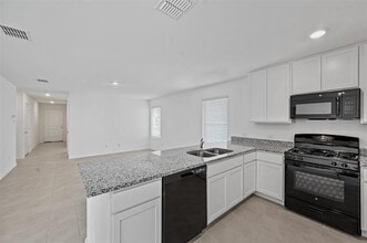 1628 Dora Dr in Fort Worth, TX - Building Photo - Building Photo