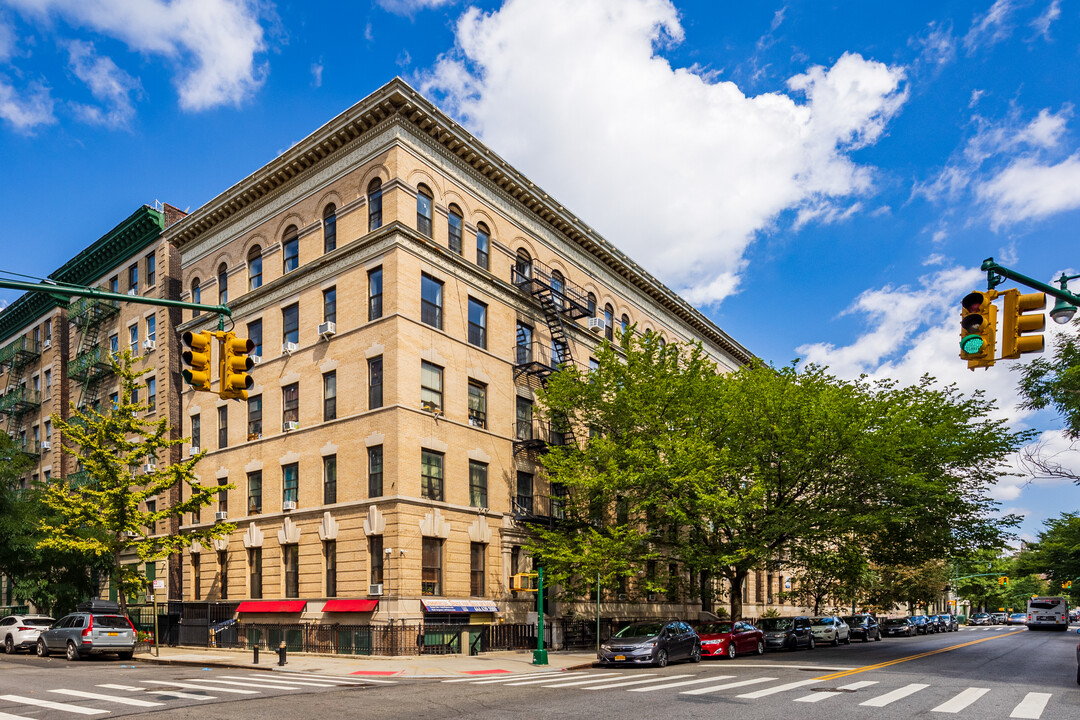 Park Manhattan in New York, NY - Foto de edificio