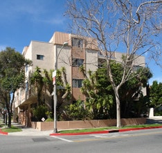 463 Rexford Drive Apartments in Beverly Hills, CA - Building Photo - Building Photo