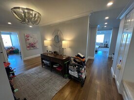 85 E India Row, Unit 37ABC in Boston, MA - Building Photo