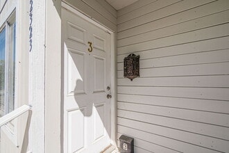 2323 Arbor Pl in San Antonio, TX - Building Photo - Building Photo