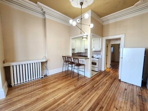 196 King St E in Saint John, NB - Building Photo - Building Photo