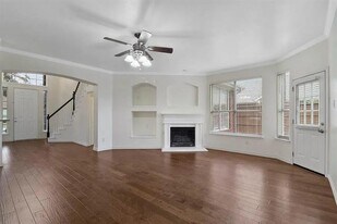 1525 Dimmit Dr in Carrollton, TX - Building Photo