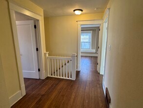 2702 LeClaire St, Unit 3 in Davenport, IA - Building Photo - Building Photo