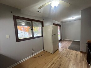 6248-6250 45th St N in Oakdale, MN - Building Photo - Building Photo