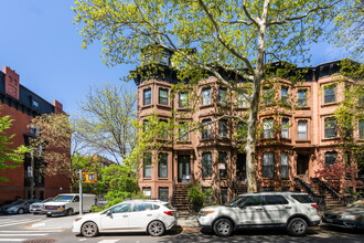 146 6th Ave in Brooklyn, NY - Foto de edificio - Building Photo